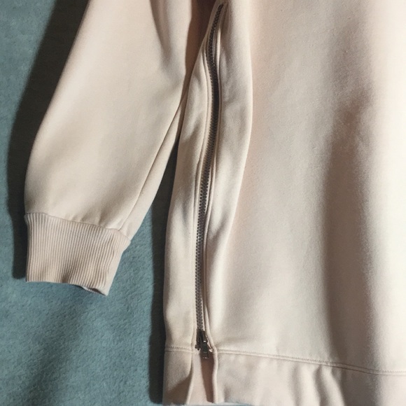 ISABEL Maternity Nursing Sweatshirt With Zipped Sides Fleece Lining and Hood - Picture 12 of 16